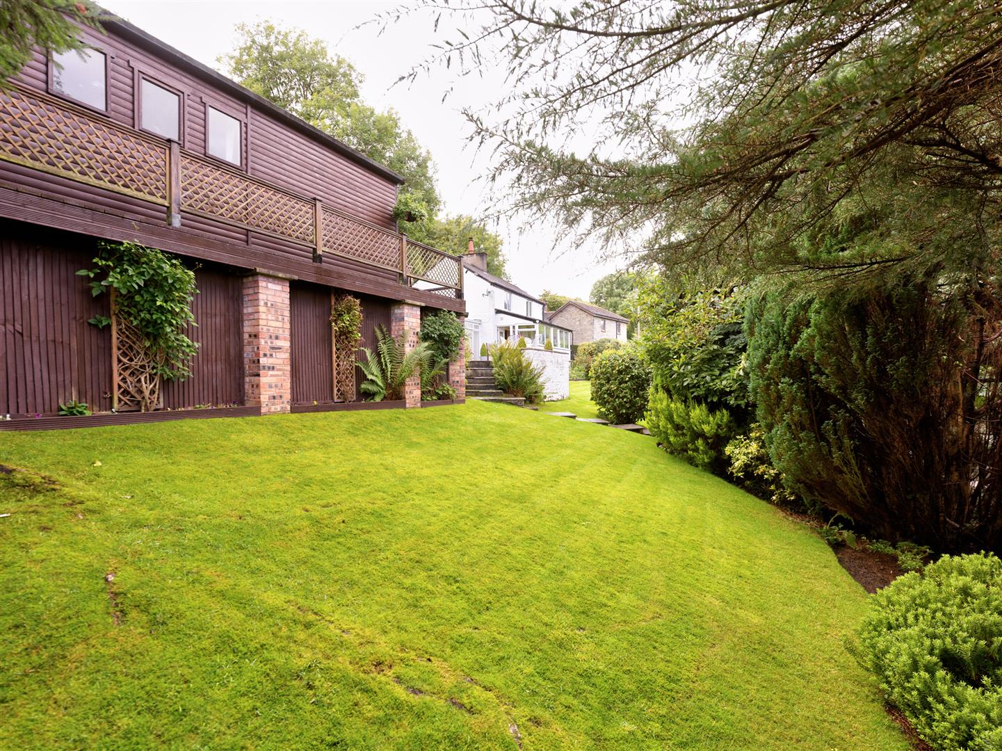 Ty Gwyn, Llwynmawr, Llangollen, LL20 7BE Estate Agents & Auctioneers